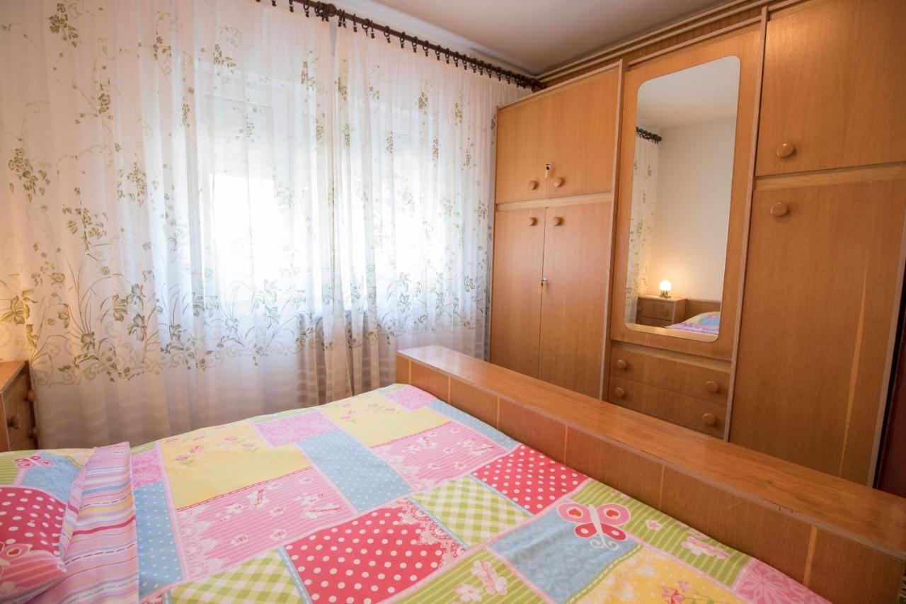 Apartments Gorana Novi Vinodolski Exterior photo