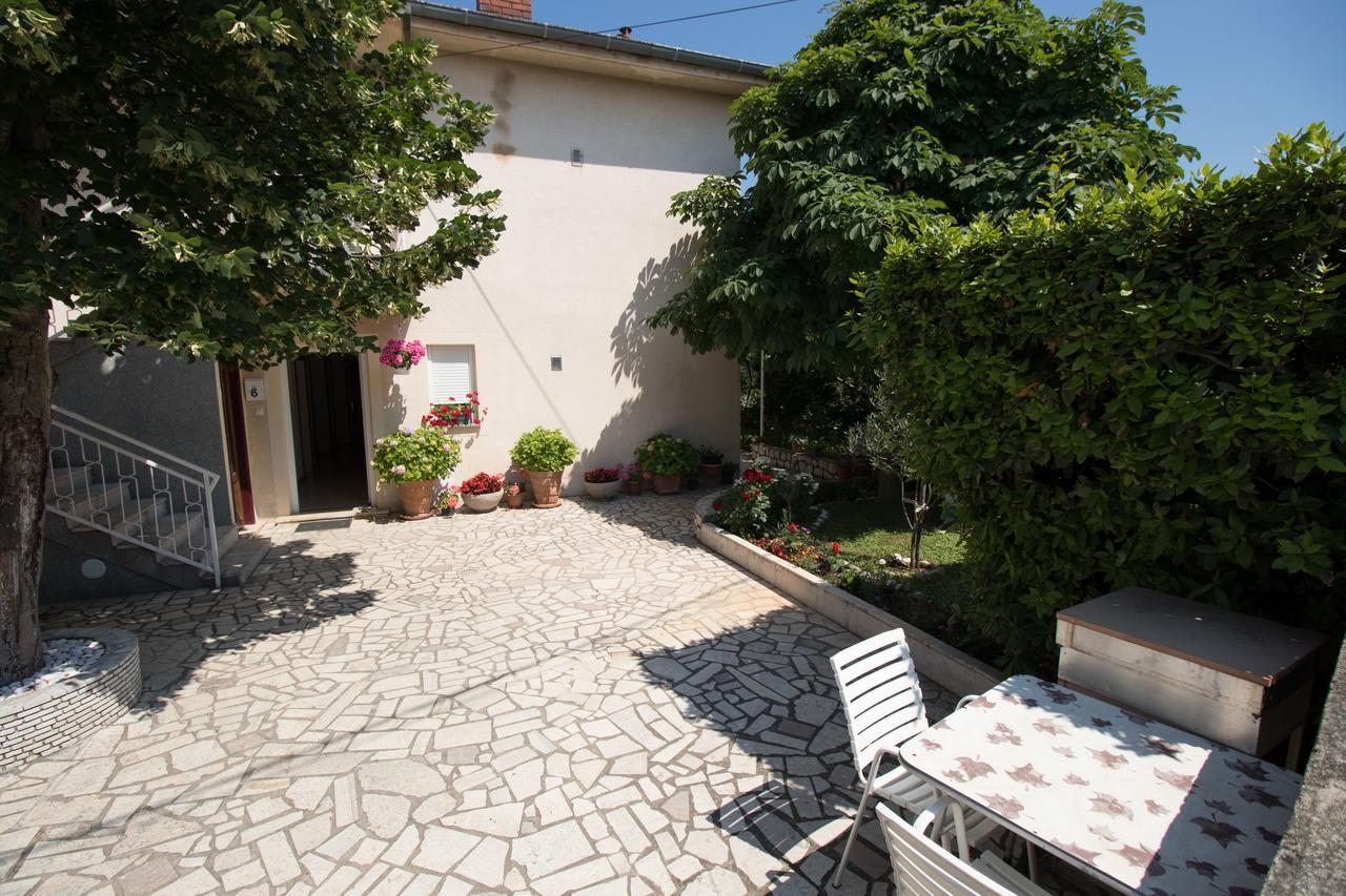 Apartments Gorana Novi Vinodolski Exterior photo